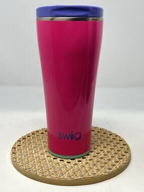 Swig Life Insulated Stainless Steel Tumbler Pink 32 oz Hot 3+ Hrs Cold 24+ Hrs